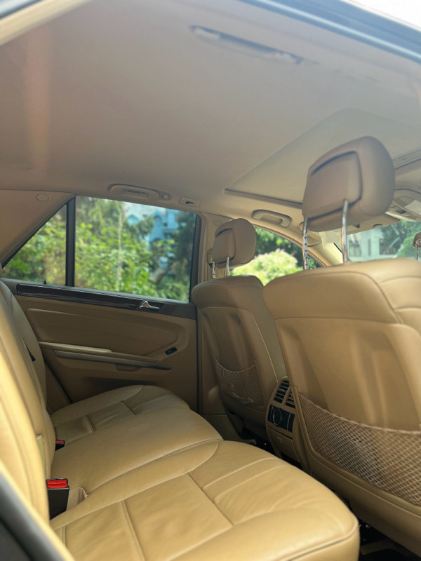 2010 Mercedes Benz ML-Class 2010 Mercedes Benz ML-Class