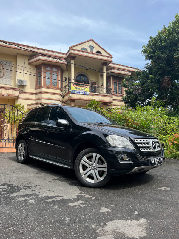 2010 Mercedes Benz ML-Class 2010 Mercedes Benz ML-Class