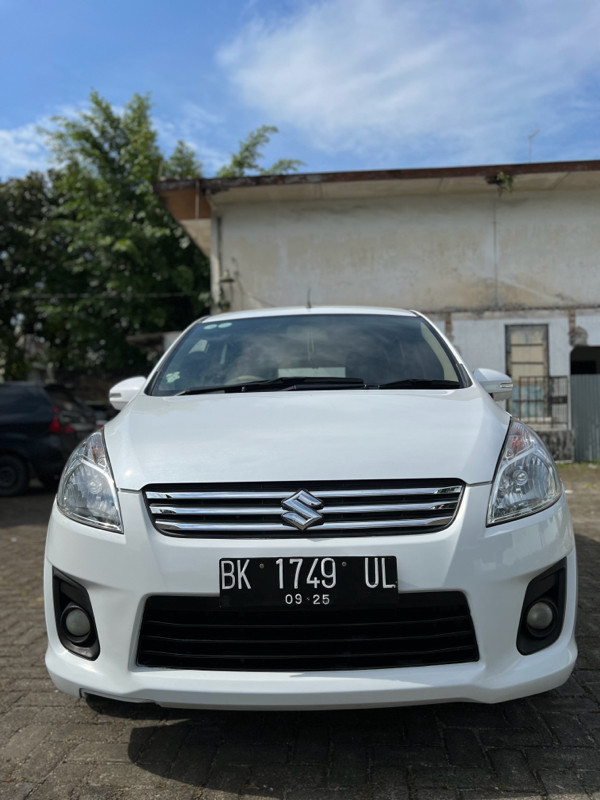 Second Hand 2015 Suzuki Ertiga  Second Hand 2015 Suzuki Ertiga