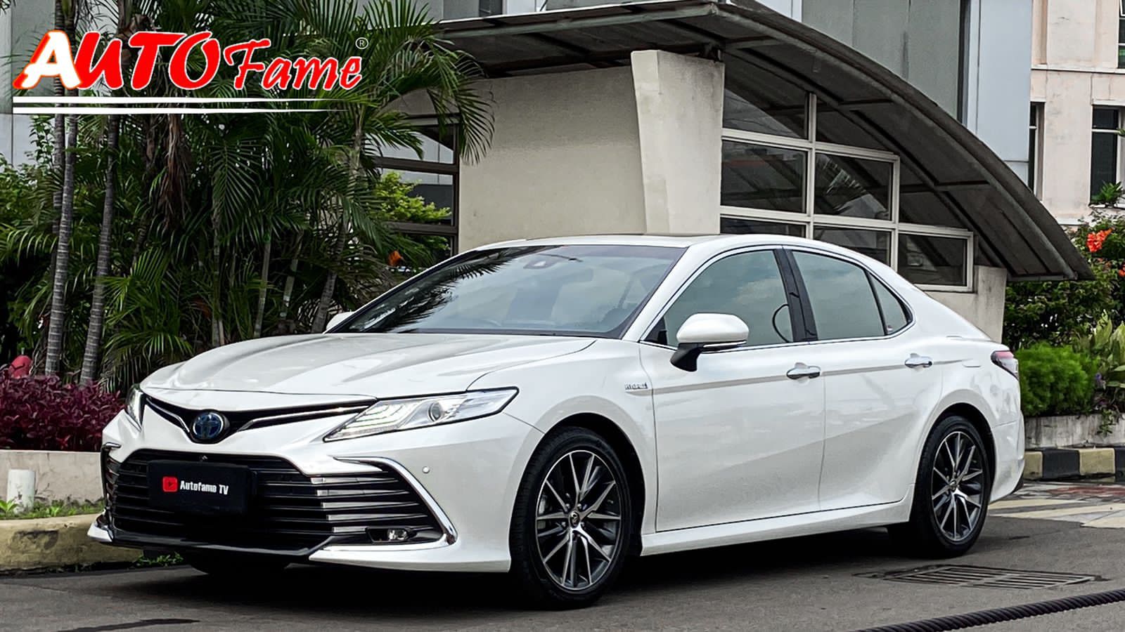 2021 Toyota Camry Hybrid 2021 Toyota Camry Hybrid