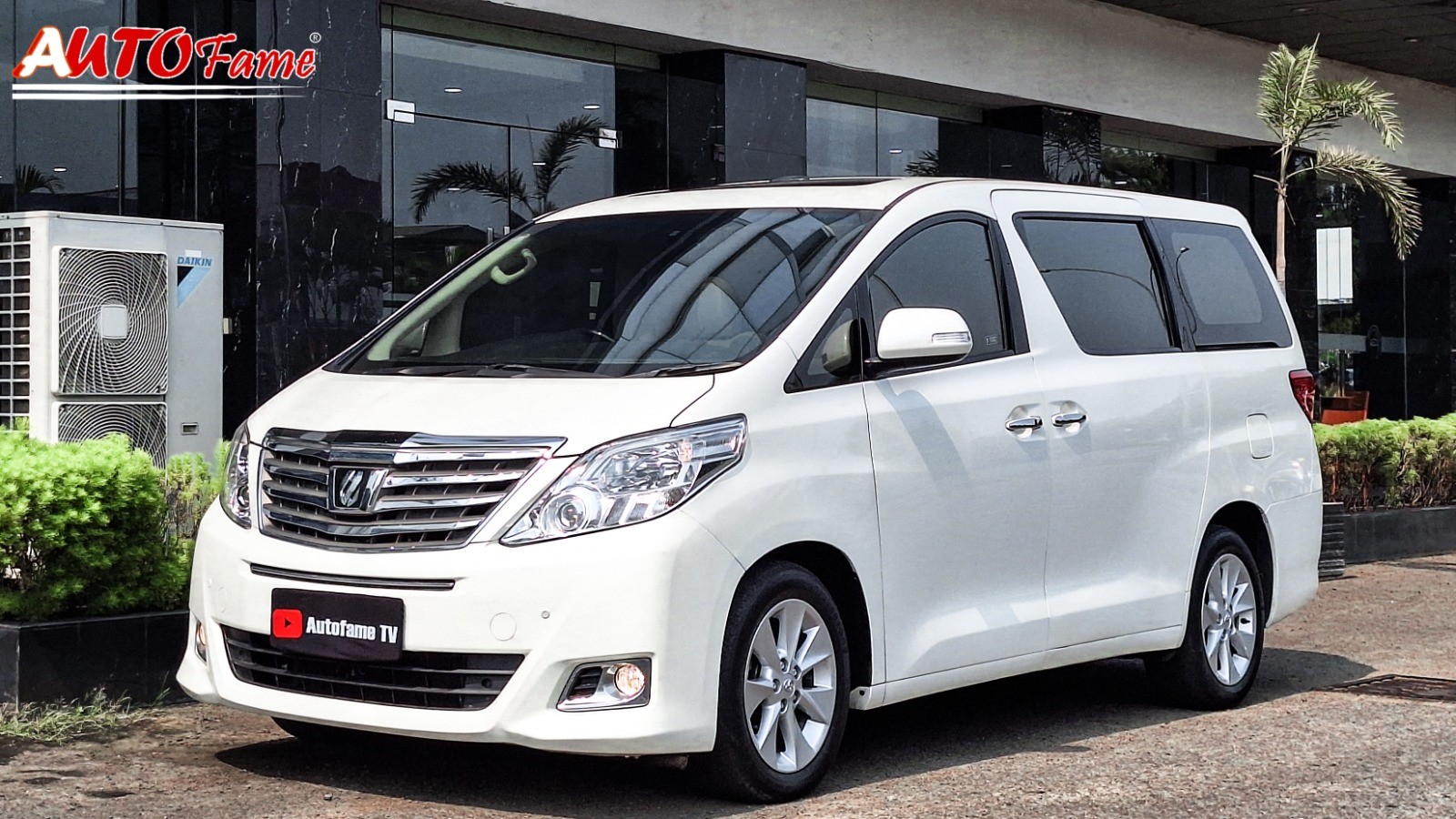 2012 Toyota Alphard 2012 Toyota Alphard