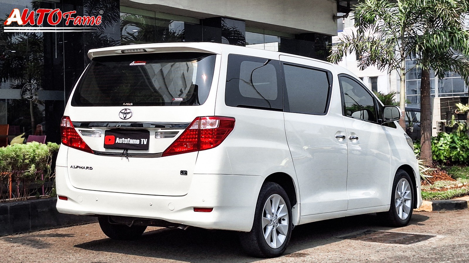 2012 Toyota Alphard 2012 Toyota Alphard