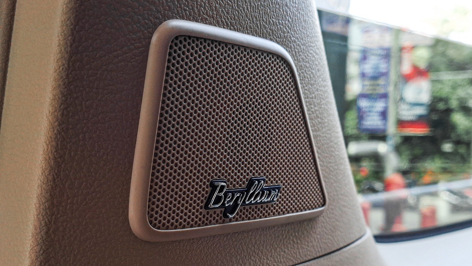 2012 Toyota Alphard 2012 Toyota Alphard