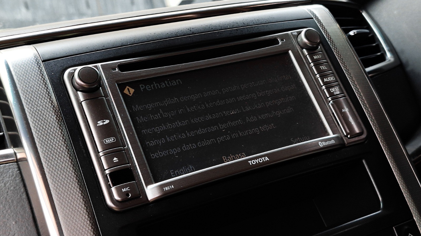 2012 Toyota Alphard 2012 Toyota Alphard