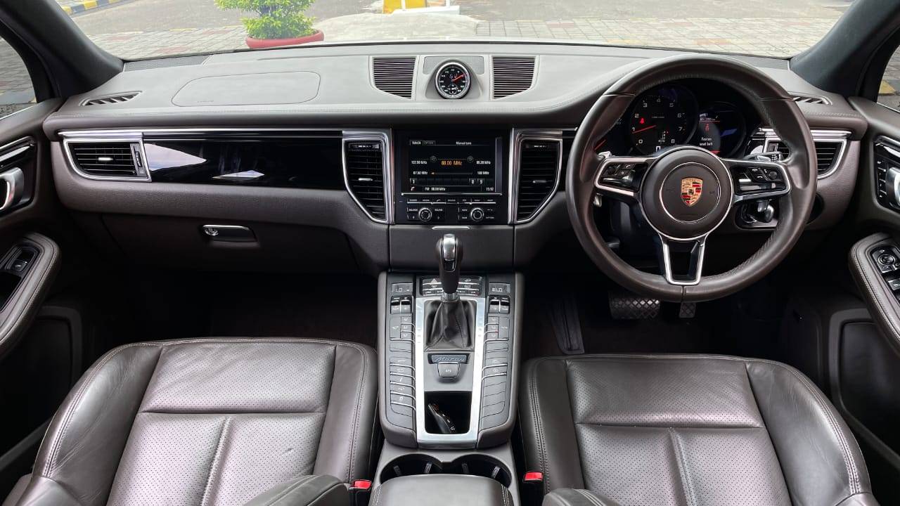 Dijual 2015 Porsche Macan PDK PDK Bekas