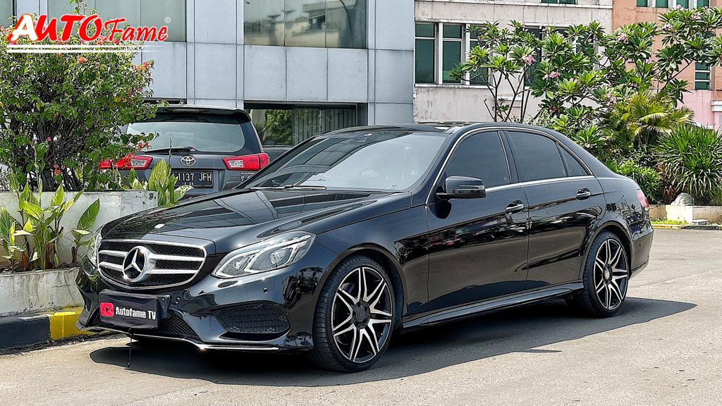 2015 Mercedes Benz E-Class 2015 Mercedes Benz E-Class