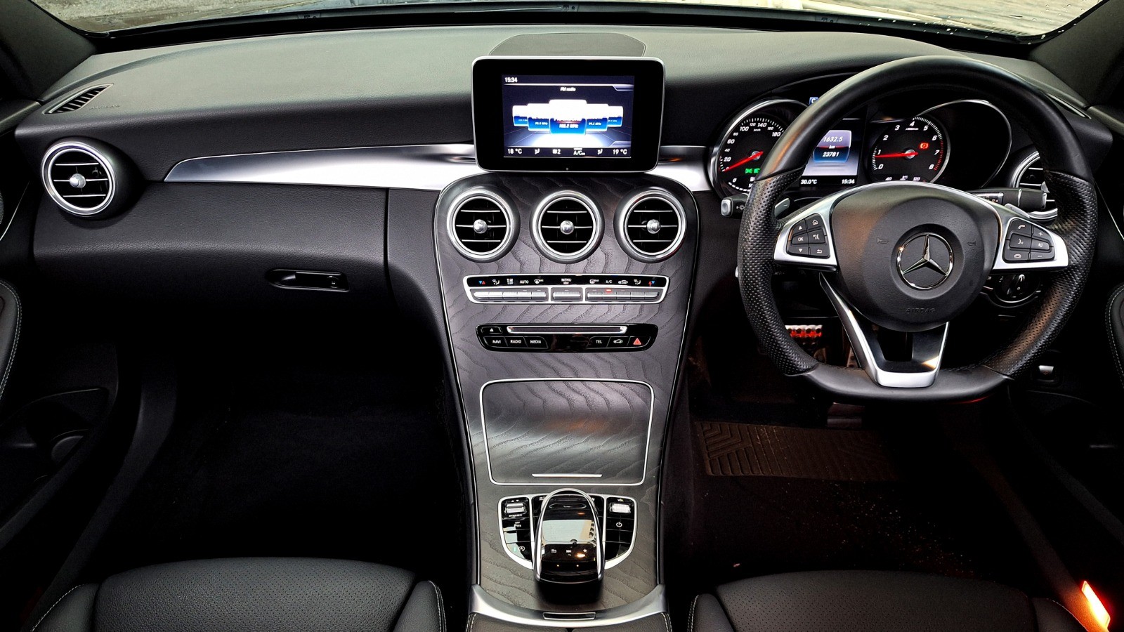 2017 Mercedes Benz C-Class Sedan 2017 Mercedes Benz C-Class Sedan