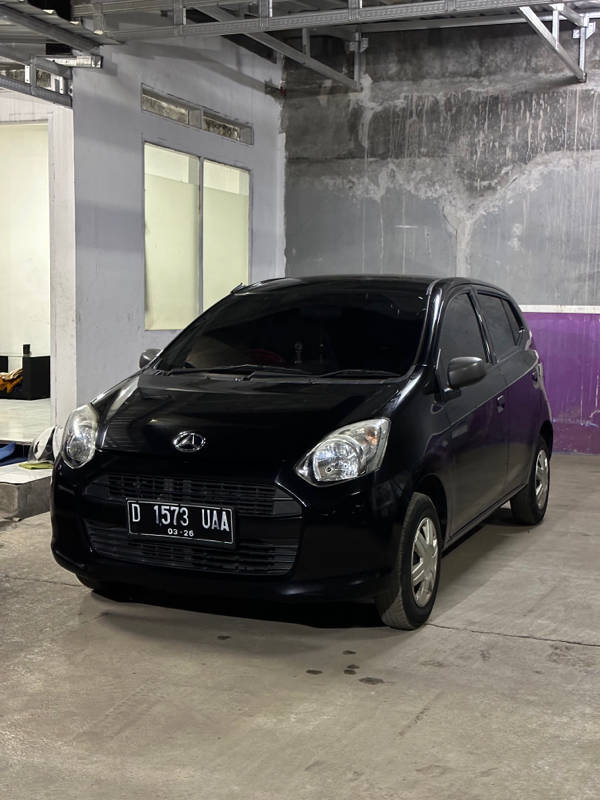 Old 2015 Daihatsu Ayla  1.0 D MT PLUS 1.0 D MT PLUS