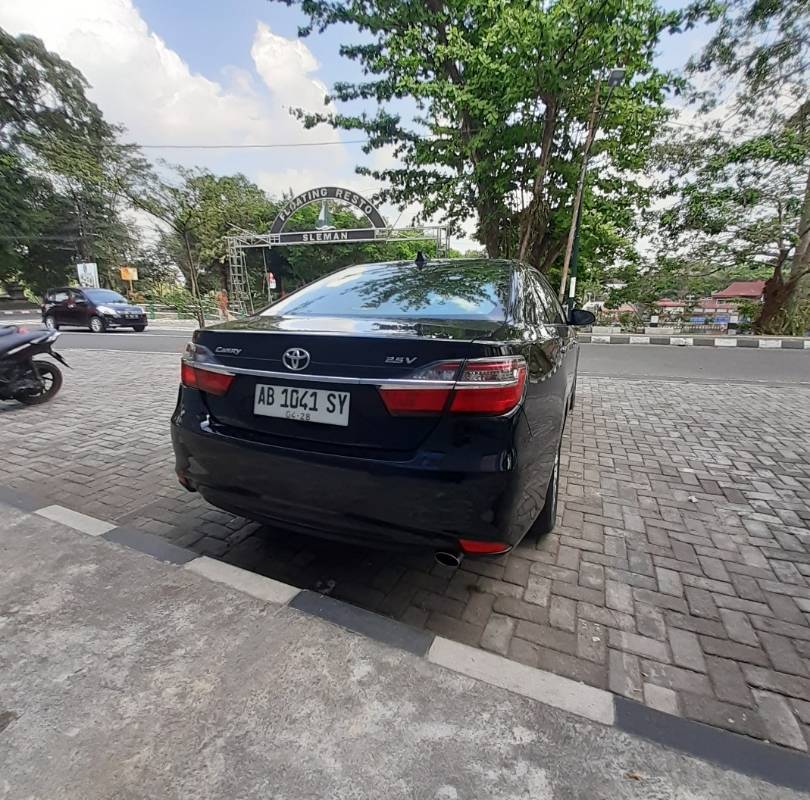 2017 Toyota Camry 2.5 V 2.5 V tua