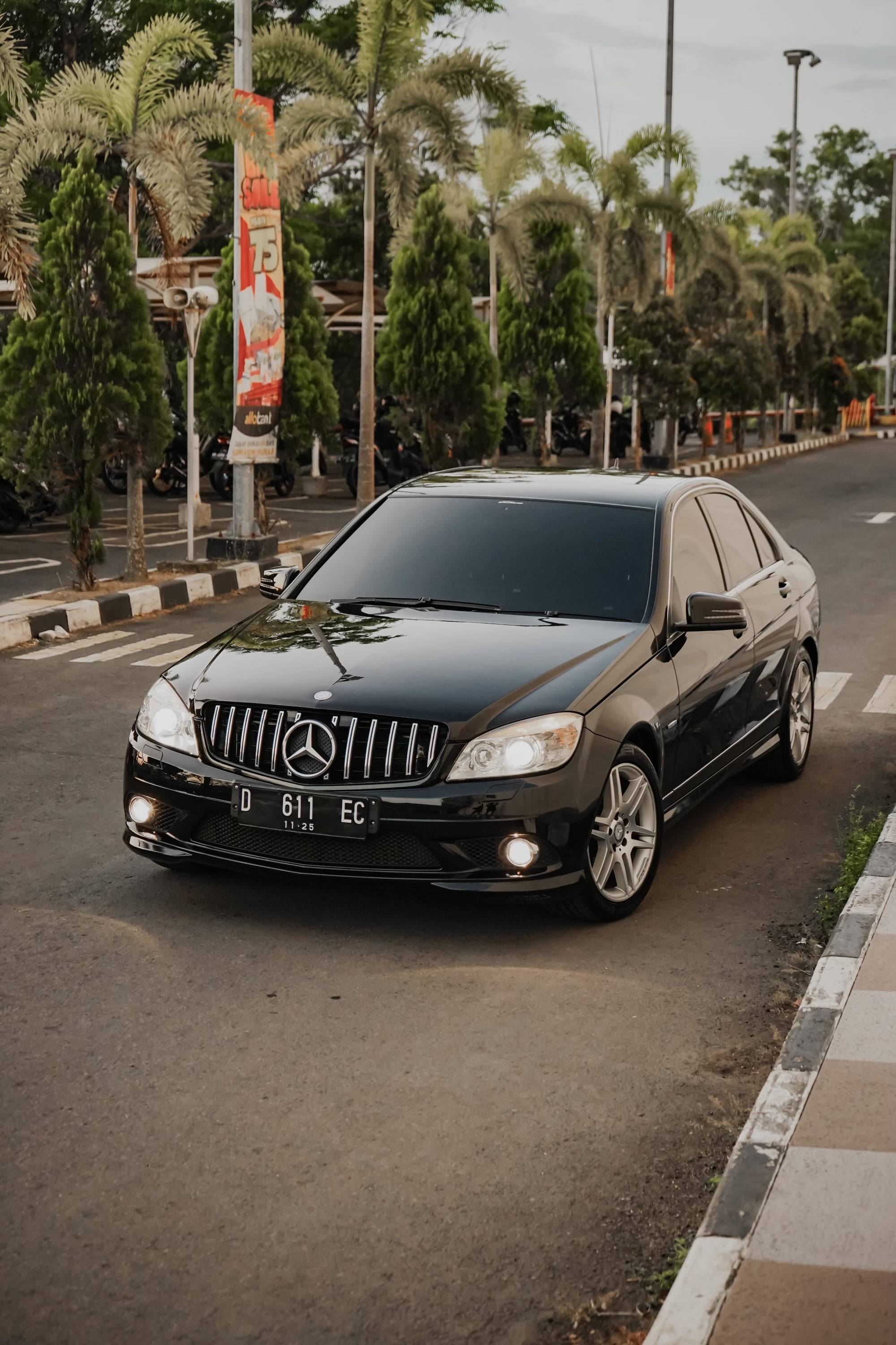 2010 Mercedes Benz C-Class  C250 Bekas