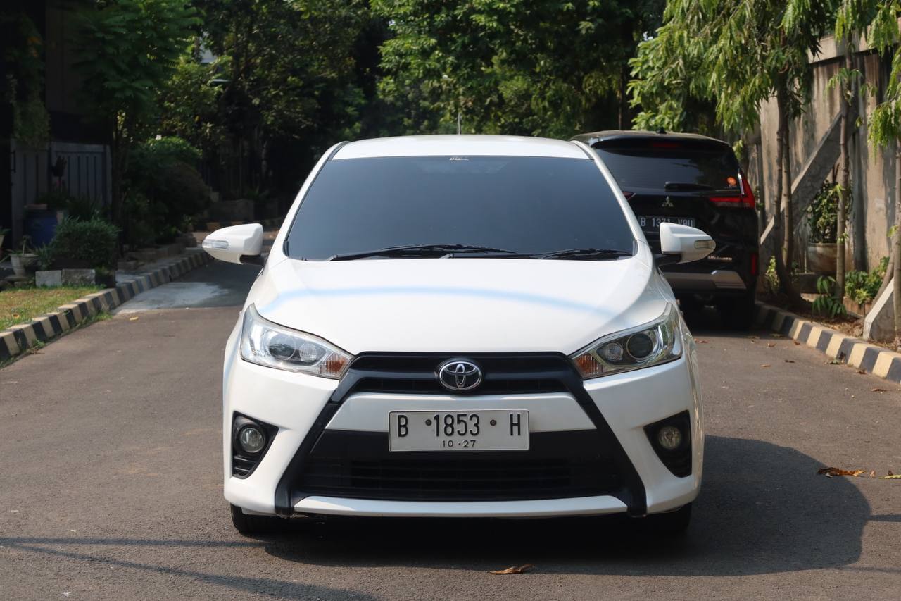 Old 2014 Toyota Yaris  G AT G AT