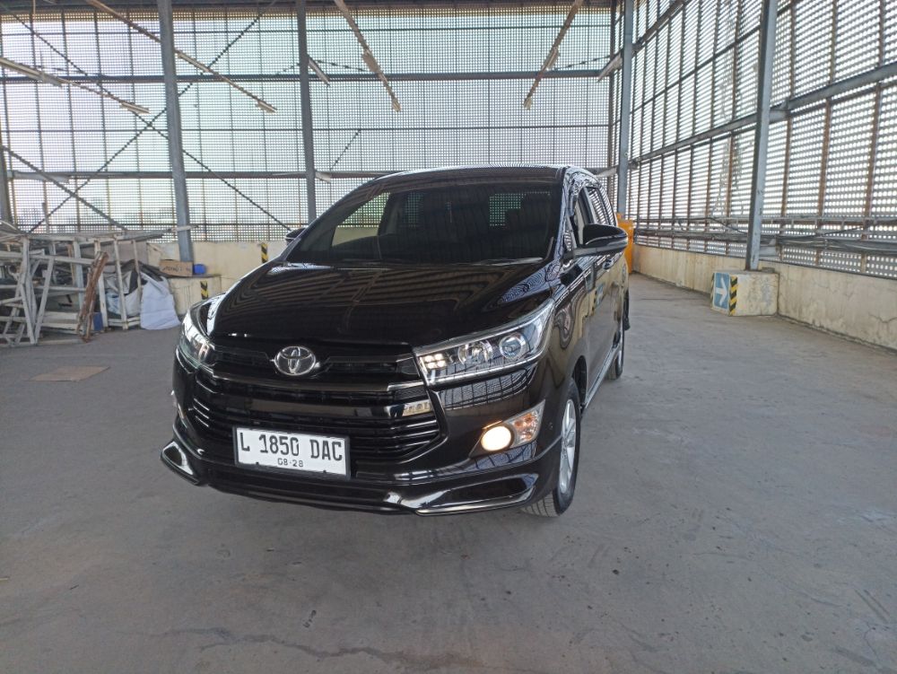 2018 Toyota Kijang Innova 2.5 V AT DIESEL 2.5 V AT DIESEL bekas