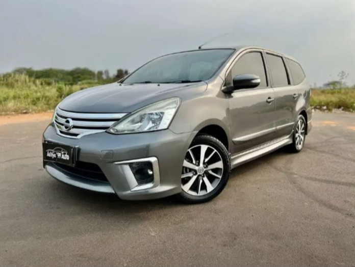 2017 Nissan Grand Livina Bekas 2017 Nissan Grand Livina Bekas