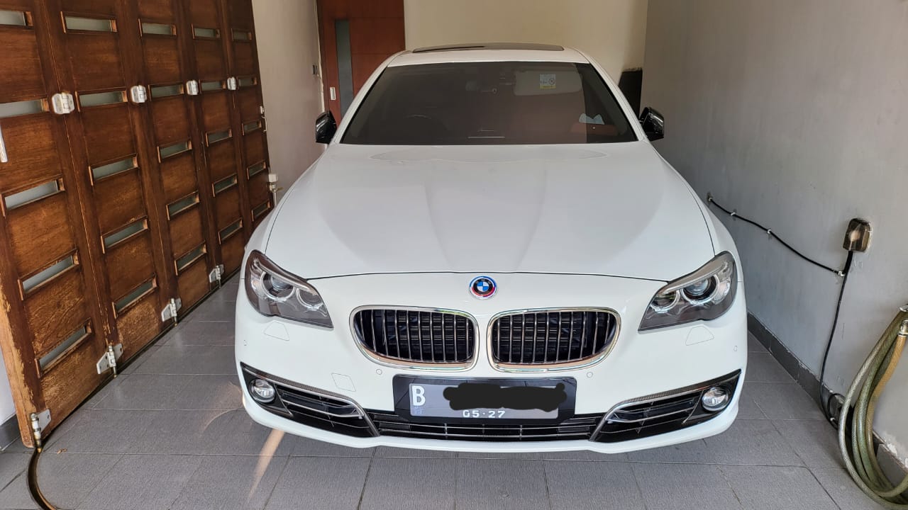 2016 BMW 5 Series Sedan  520i A/T F 10