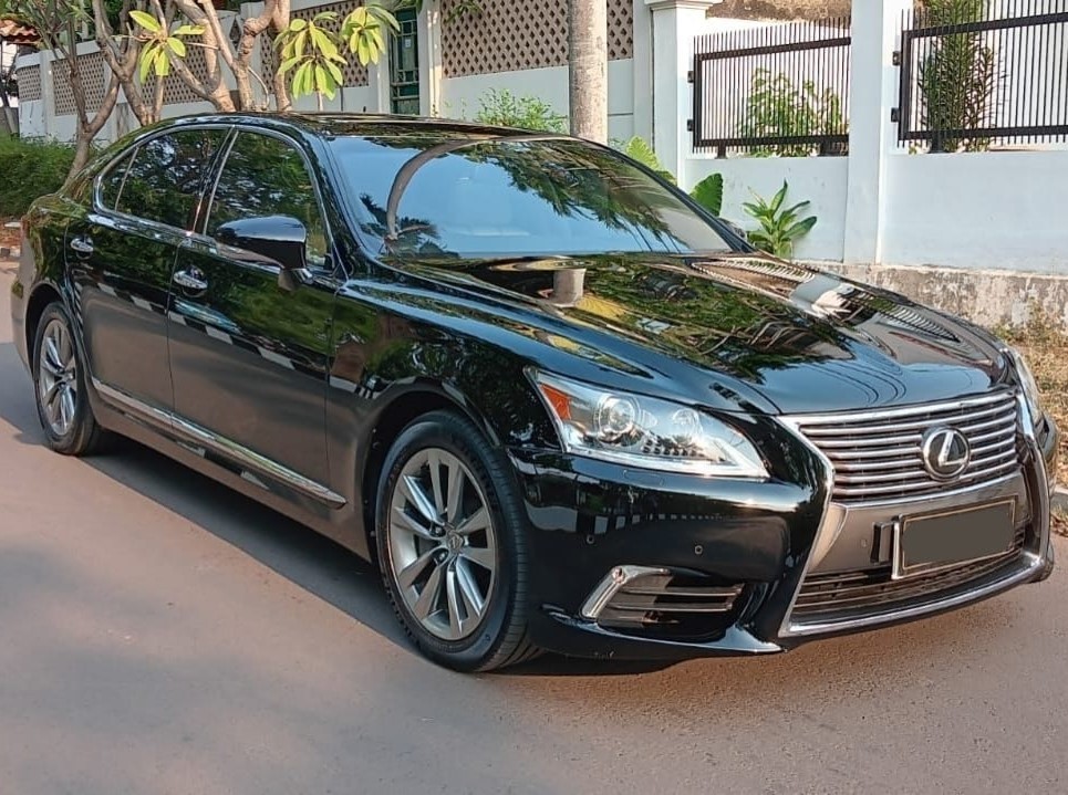Second Hand 2014 Lexus LS  460 Second Hand 2014 Lexus LS  460