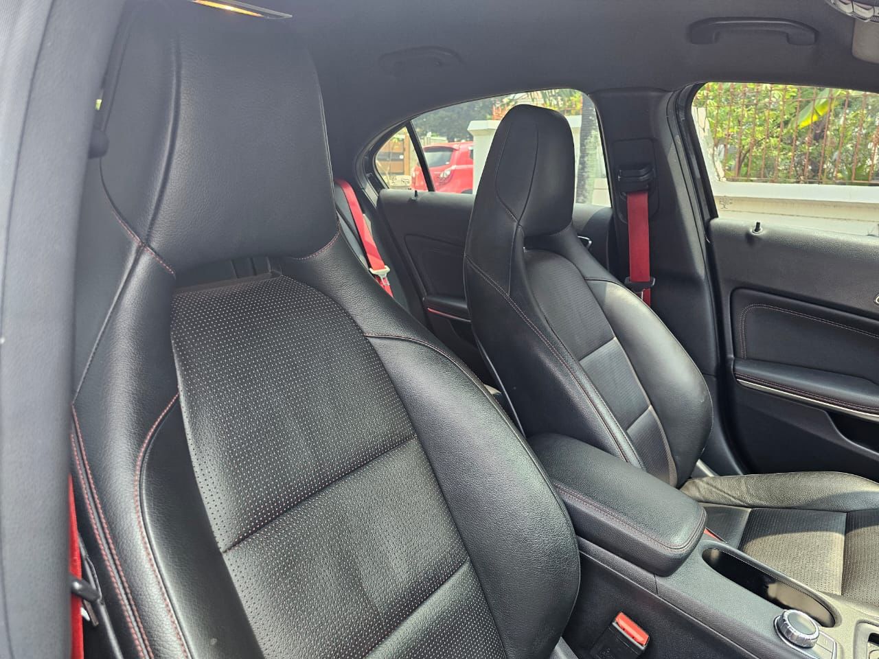 2014 Mercedes Benz A-Class A 250 AMG 2014 Mercedes Benz A-Class A 250 AMG