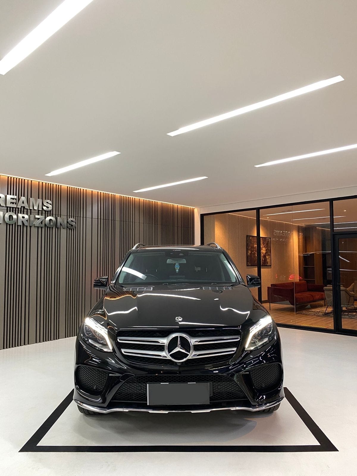 2018 Mercedes Benz GLE-Class  400 AMG Line Bekas 2018 Mercedes Benz GLE-Class  400 AMG Line Bekas