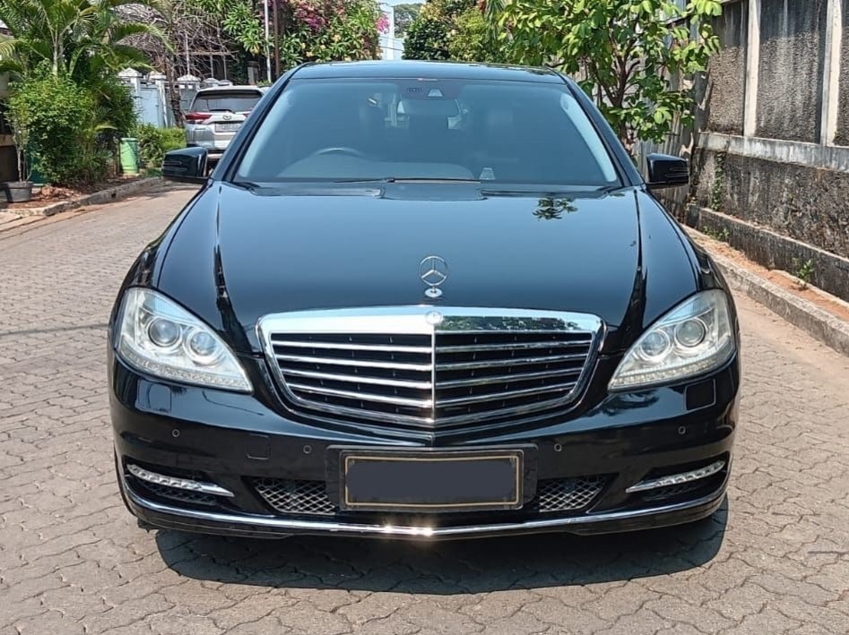2013 Mercedes Benz S-Class  S 300 FL RSE Bekas 2013 Mercedes Benz S-Class  S 300 FL RSE Bekas