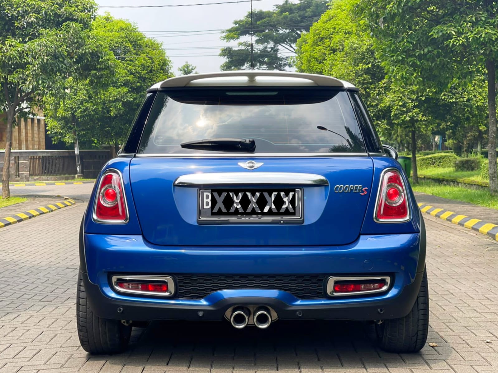 2011 MINI 3 Door Cooper S 2011 MINI 3 Door Cooper S