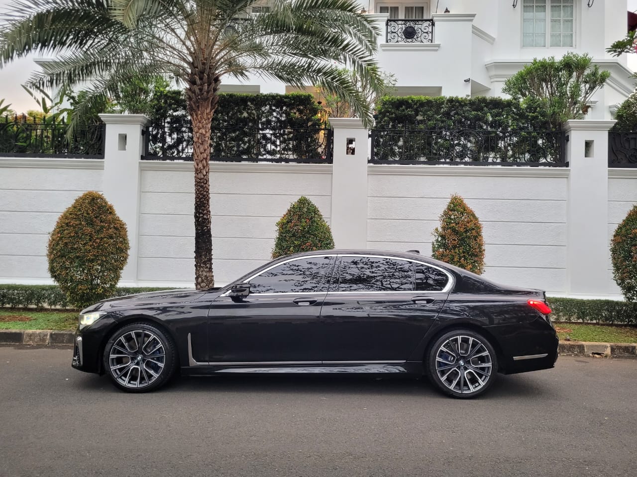 2019 BMW 7 Series Sedan 730Li M Sport 2019 BMW 7 Series Sedan 730Li M Sport