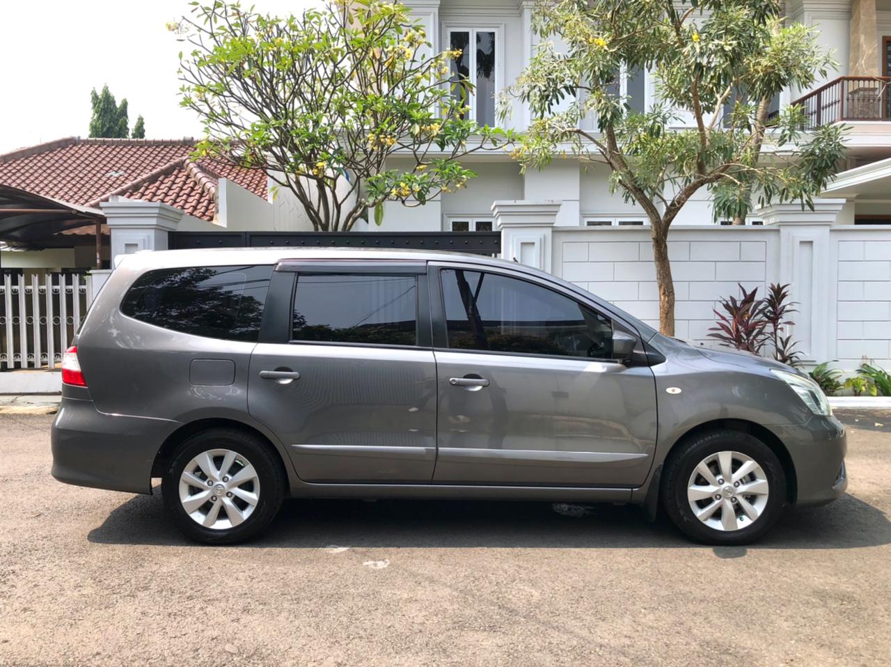 2013 Nissan Grand Livina 2013 Nissan Grand Livina