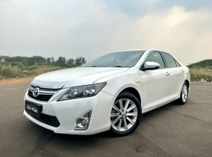 Second Hand 2017 Toyota Camry Hybrid Second Hand 2017 Toyota Camry Hybrid