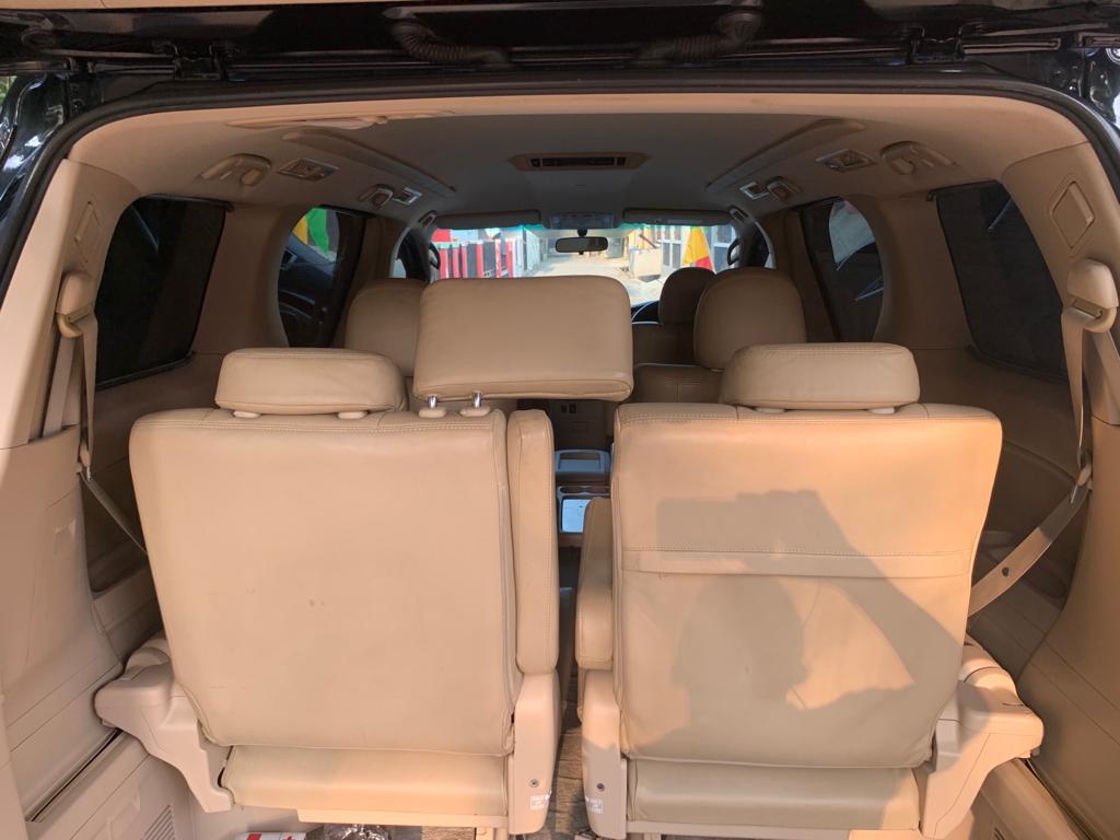 2012 Toyota Alphard 2012 Toyota Alphard