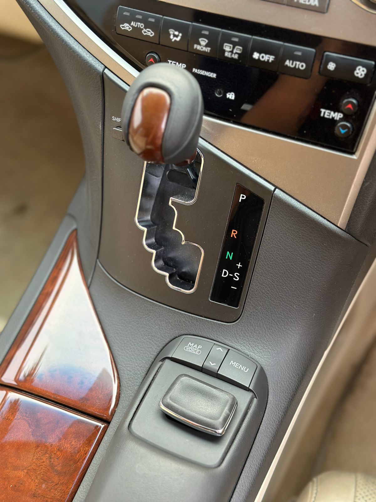 2014 Lexus RX 270 2.7 AT 2014 Lexus RX 270 2.7 AT