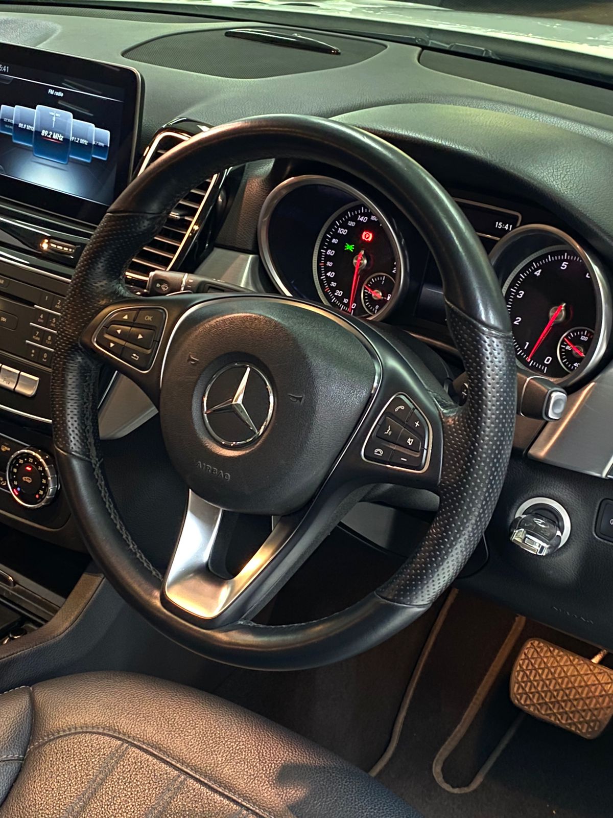 2016 Mercedes Benz GLE-Class  400 Exclusive 2016 Mercedes Benz GLE-Class  400 Exclusive