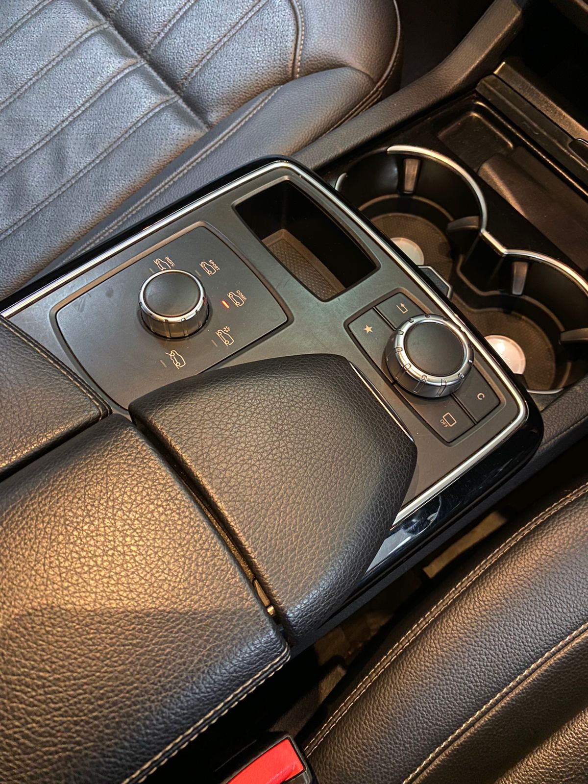 2016 Mercedes Benz GLE-Class  400 Exclusive 2016 Mercedes Benz GLE-Class  400 Exclusive