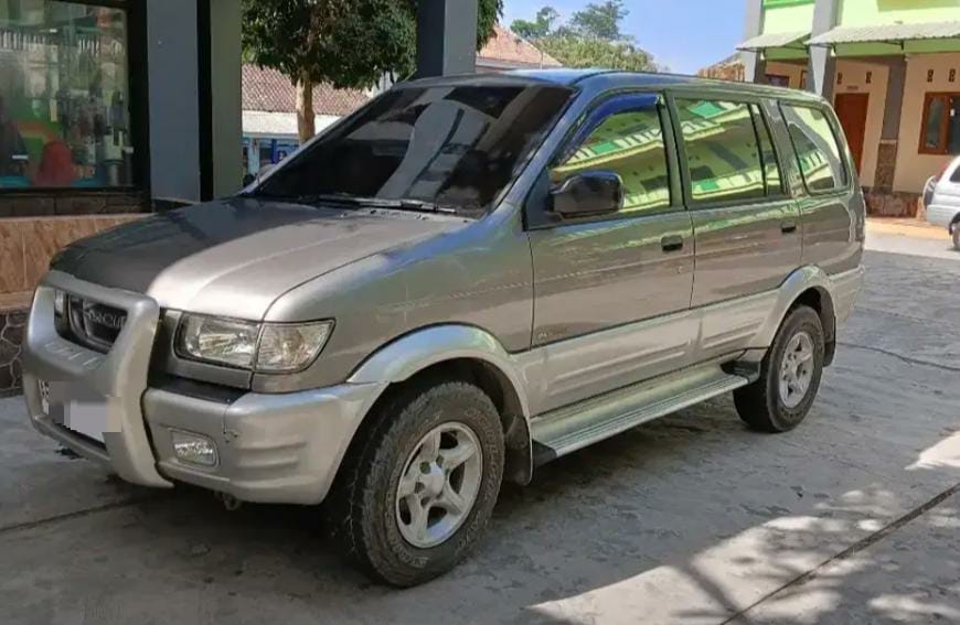 Second Hand 2001 Isuzu Panther Second Hand 2001 Isuzu Panther