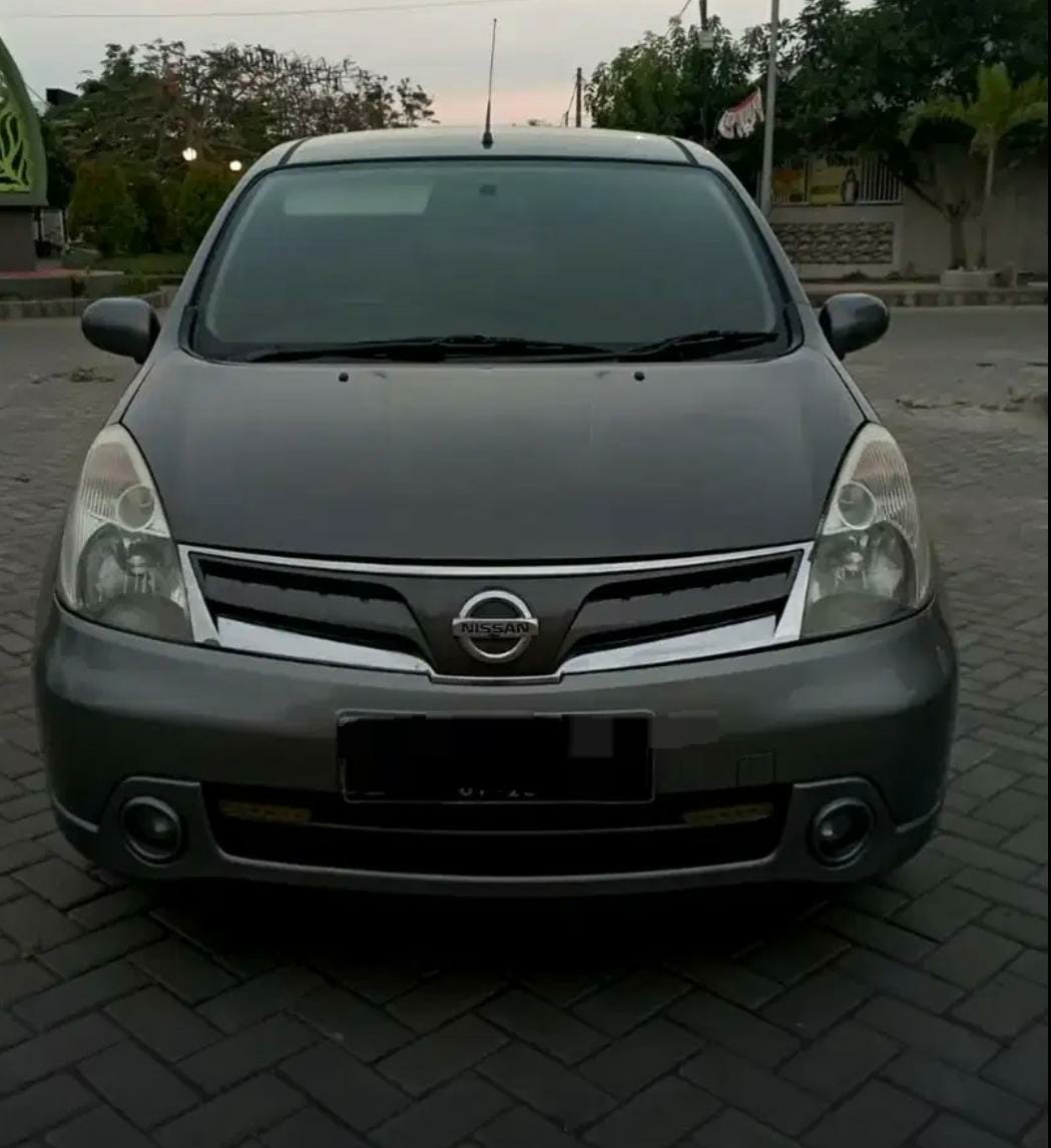 2012 Nissan Grand Livina Bekas 2012 Nissan Grand Livina Bekas