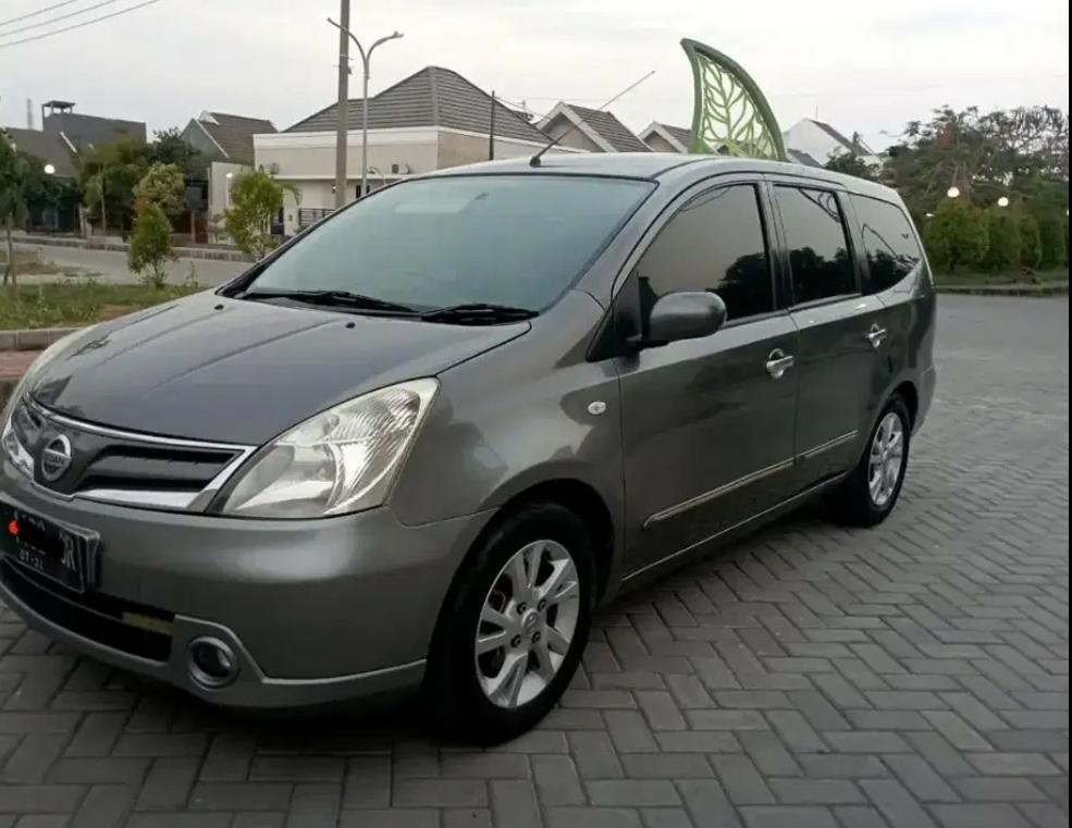 2012 Nissan Grand Livina 2012 Nissan Grand Livina