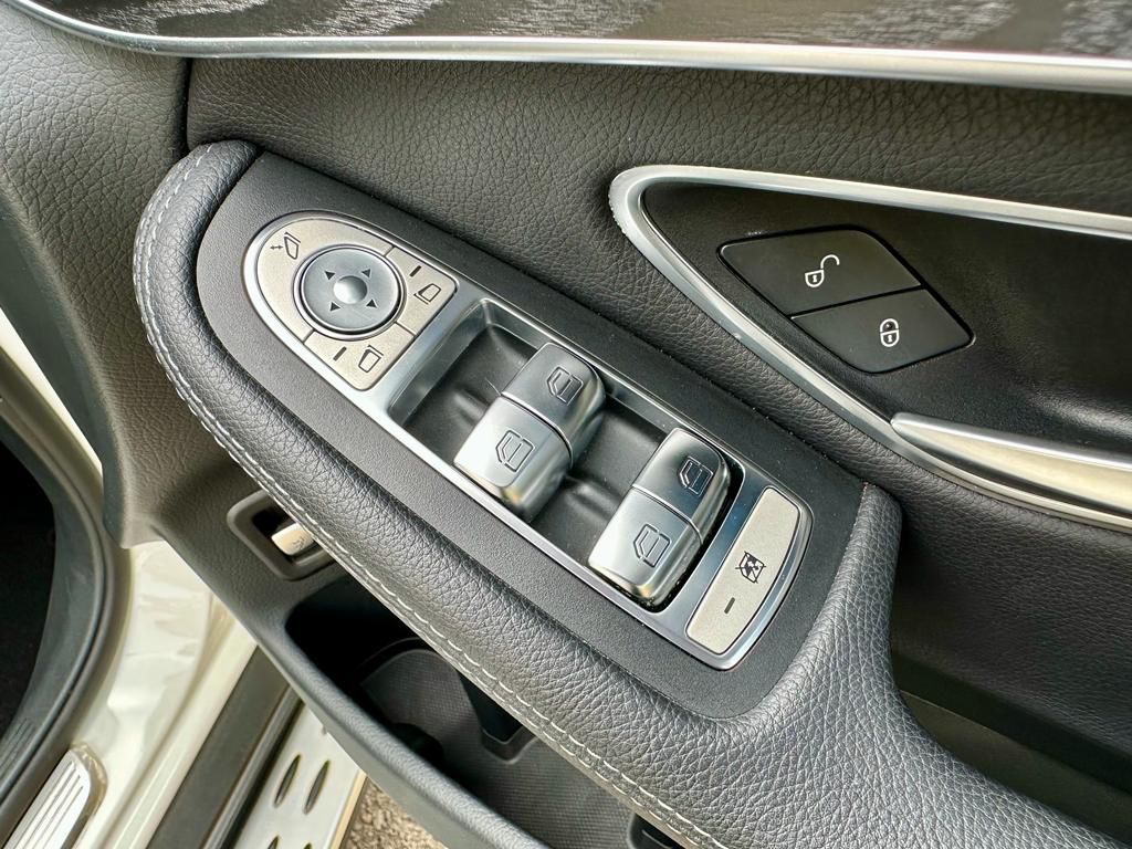 2018 Mercedes Benz GLC-Class 200 AMG Line 2018 Mercedes Benz GLC-Class 200 AMG Line