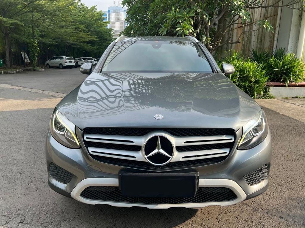 Second Hand 2016 Mercedes Benz GLC-Class 250 Exclusive Second Hand 2016 Mercedes Benz GLC-Class 250 Exclusive