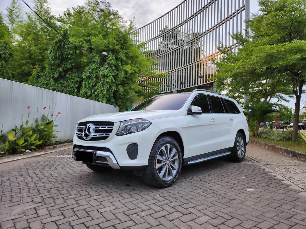 2017 Mercedes Benz GLS-Class 400 with Exclusive Line 2017 Mercedes Benz GLS-Class 400 with Exclusive Line