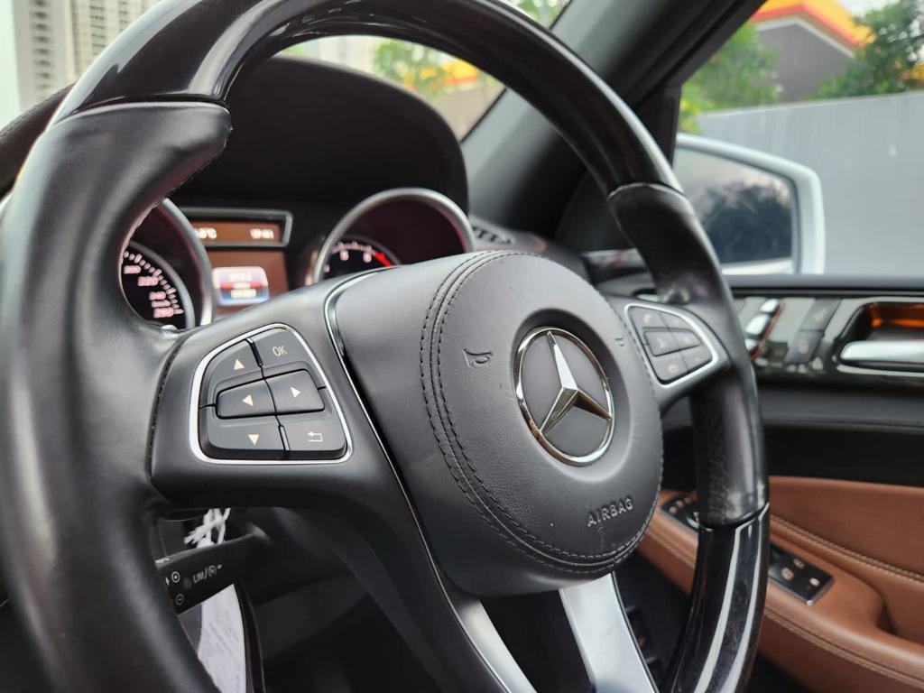 2017 Mercedes Benz GLS-Class 400 with Exclusive Line 2017 Mercedes Benz GLS-Class 400 with Exclusive Line