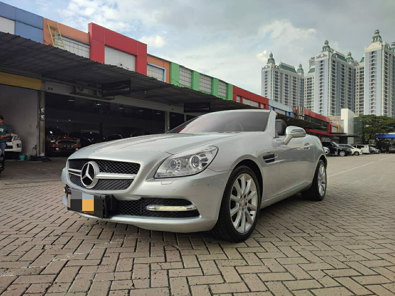 2013 Mercedes Benz SLK-Class Bekas 2013 Mercedes Benz SLK-Class Bekas