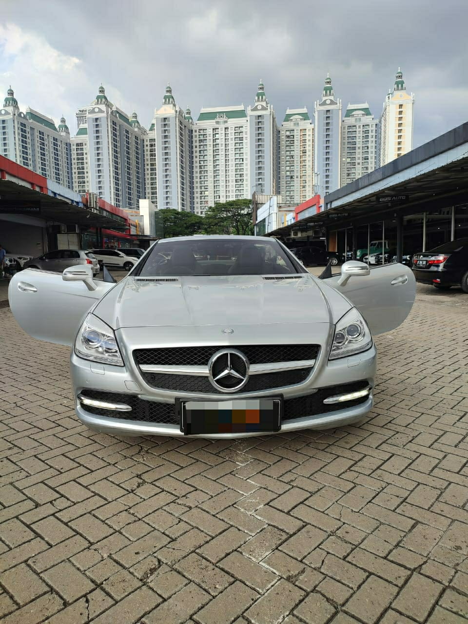 2013 Mercedes Benz SLK-Class SLK 200 1.8L CGI 2013 Mercedes Benz SLK-Class SLK 200 1.8L CGI