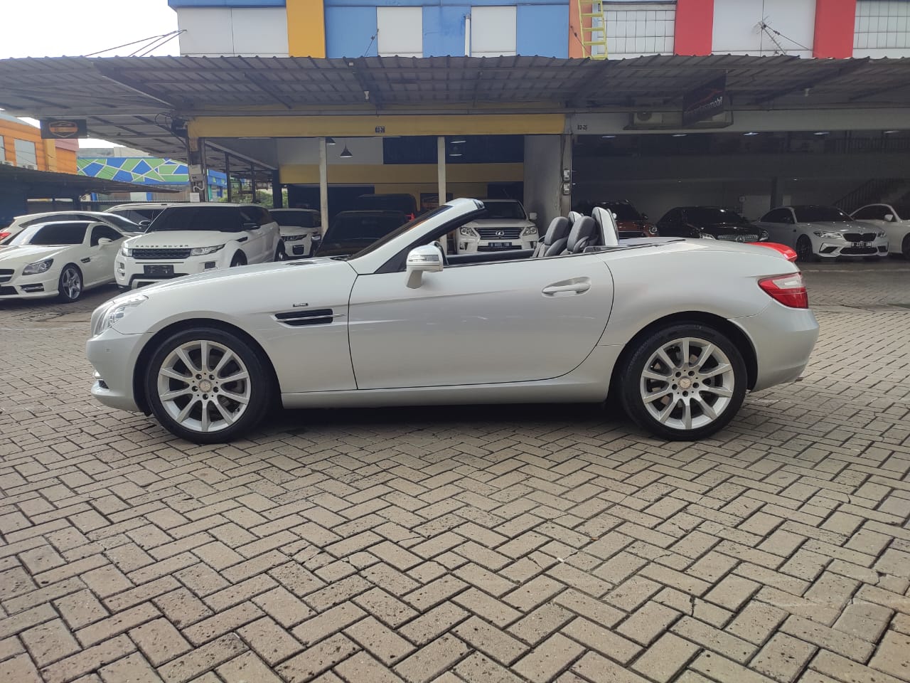 2013 Mercedes Benz SLK-Class SLK 200 1.8L CGI 2013 Mercedes Benz SLK-Class SLK 200 1.8L CGI