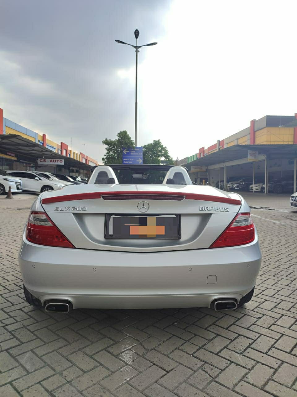 2013 Mercedes Benz SLK-Class SLK 200 1.8L CGI 2013 Mercedes Benz SLK-Class SLK 200 1.8L CGI