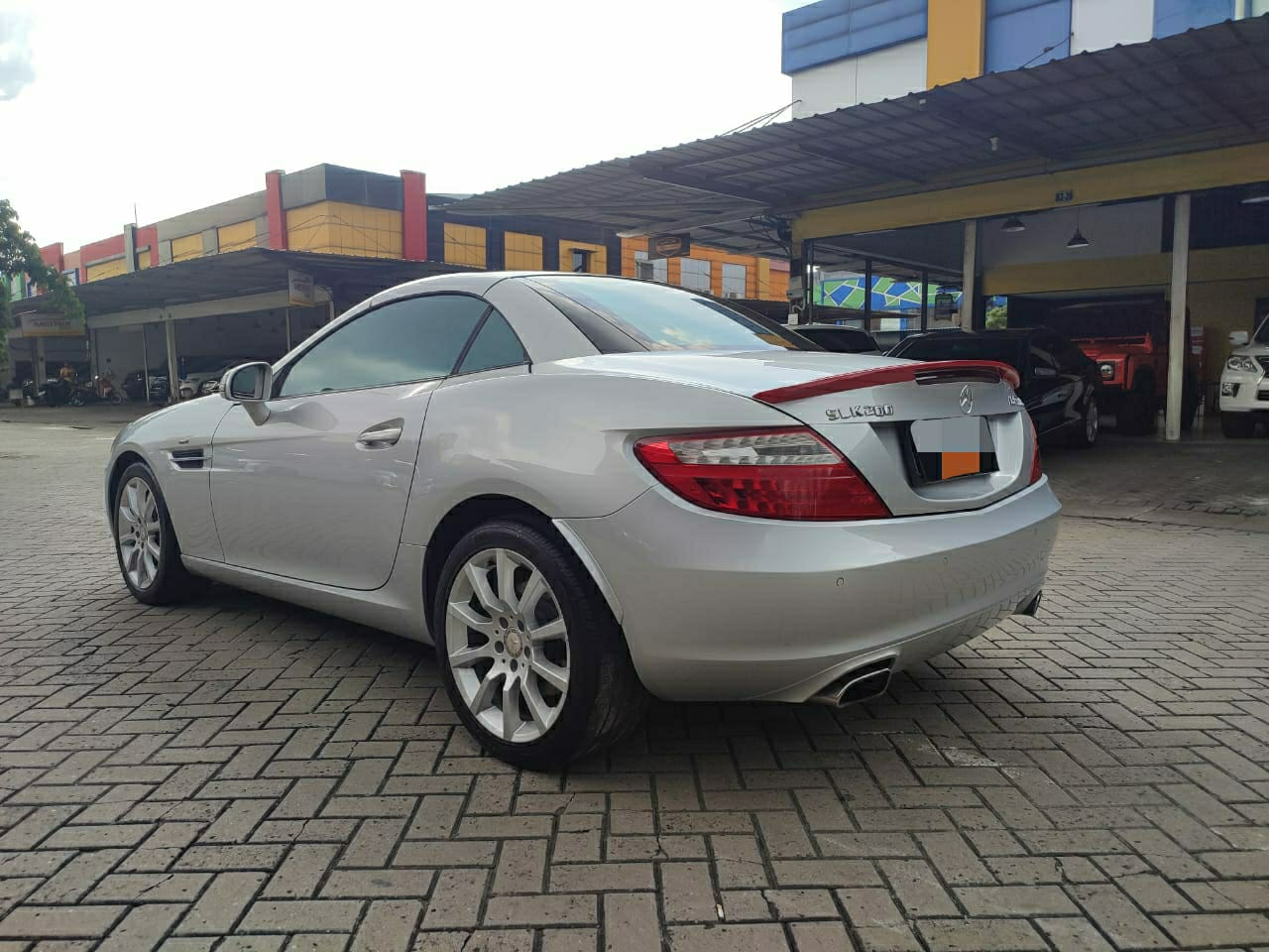 2013 Mercedes Benz SLK-Class SLK 200 1.8L CGI 2013 Mercedes Benz SLK-Class SLK 200 1.8L CGI