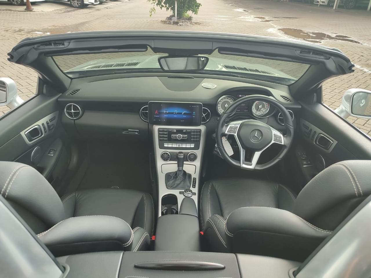 2013 Mercedes Benz SLK-Class SLK 200 1.8L CGI 2013 Mercedes Benz SLK-Class SLK 200 1.8L CGI