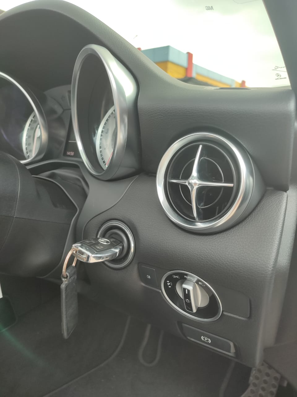 2013 Mercedes Benz SLK-Class SLK 200 1.8L CGI 2013 Mercedes Benz SLK-Class SLK 200 1.8L CGI