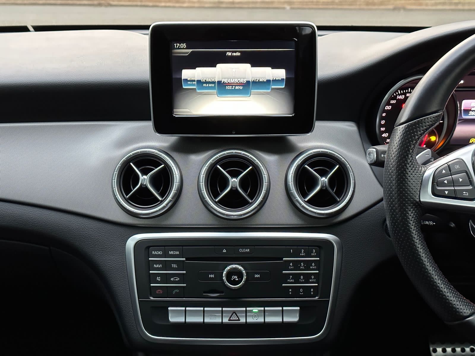 2017 Mercedes Benz CLA-Class  200 AMG Line 2017 Mercedes Benz CLA-Class  200 AMG Line