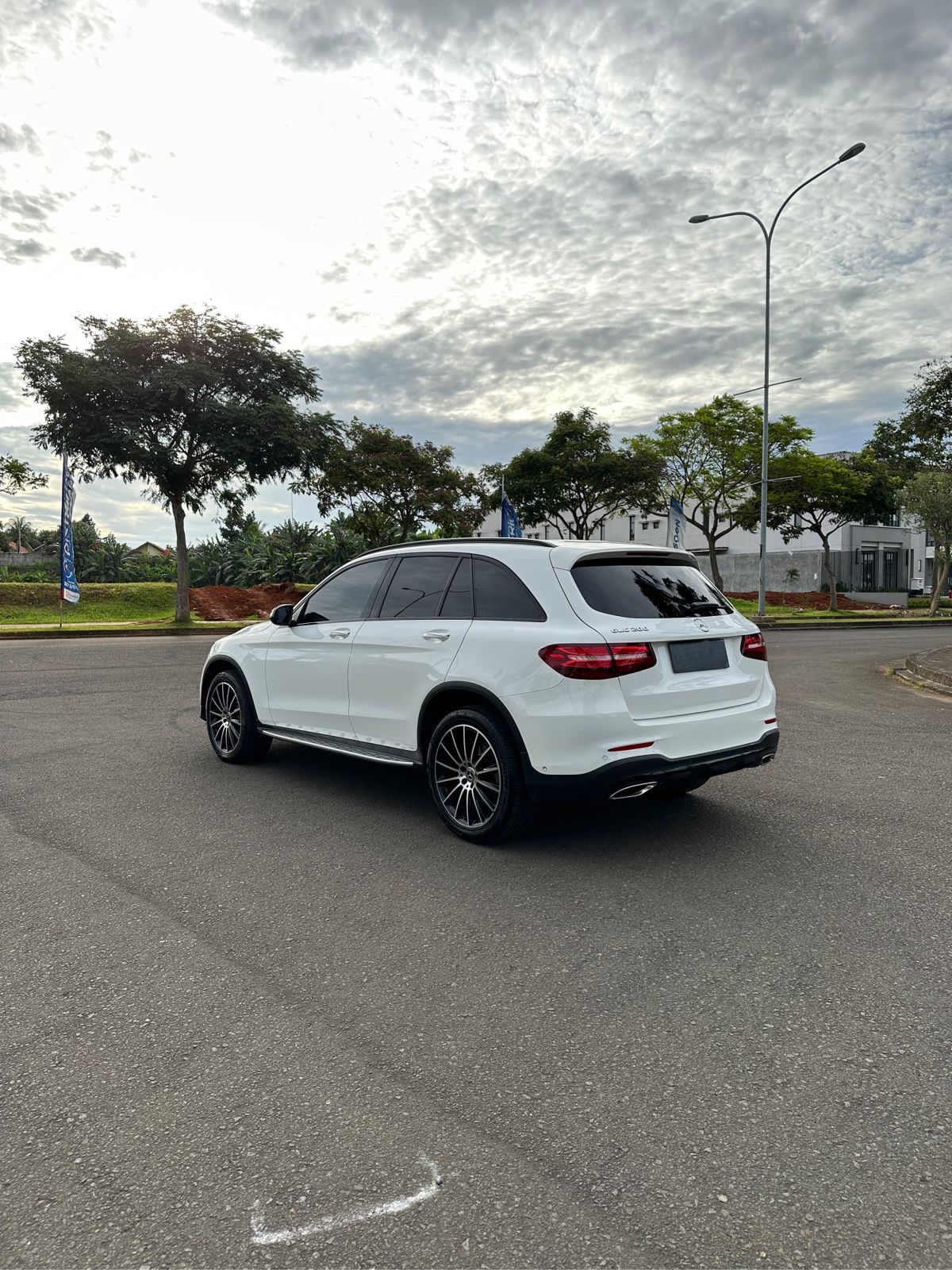 2019 Mercedes Benz GLC-Class 200 AMG Night Edition 2019 Mercedes Benz GLC-Class 200 AMG Night Edition