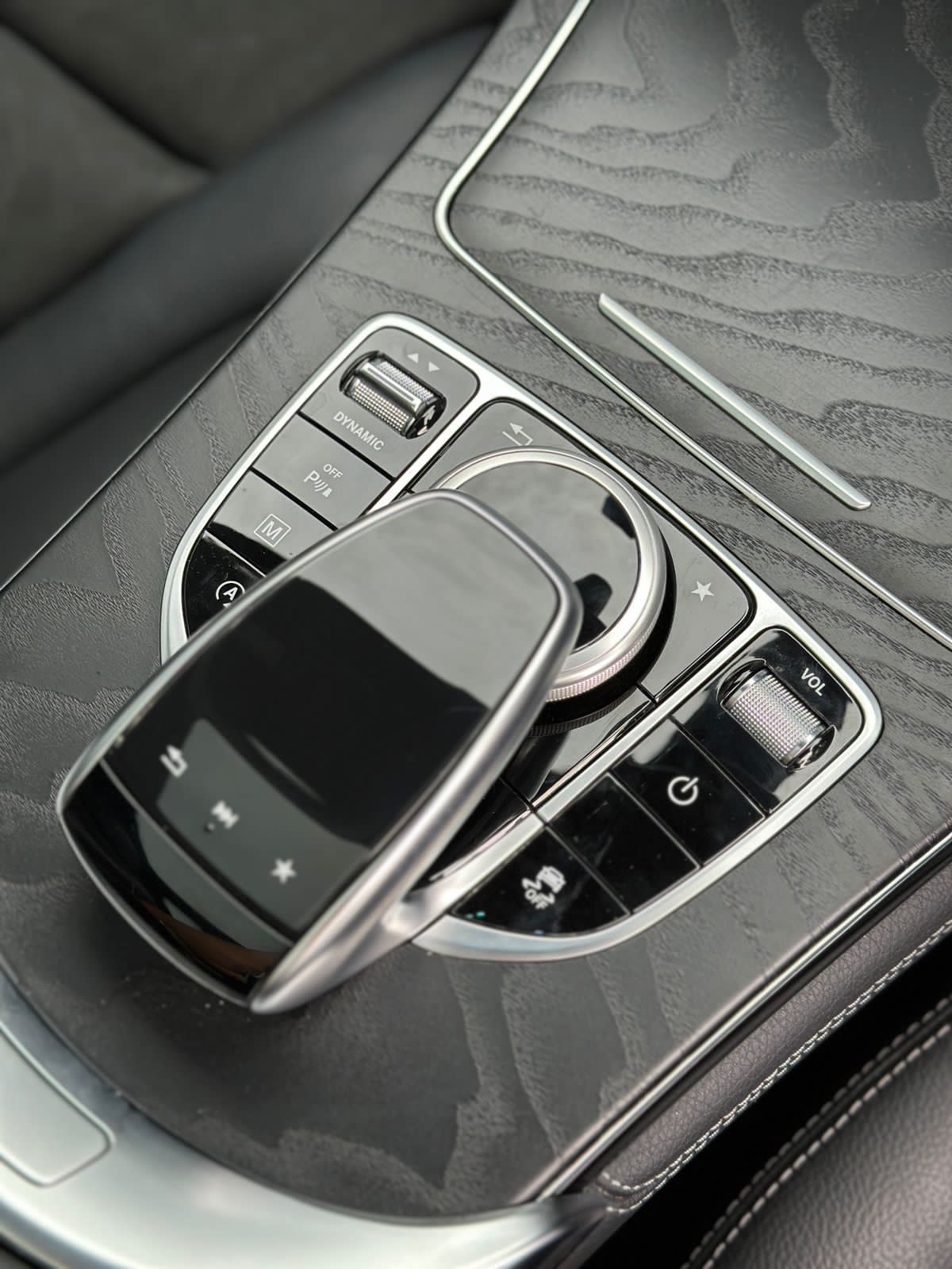 2019 Mercedes Benz GLC-Class 200 AMG Night Edition 2019 Mercedes Benz GLC-Class 200 AMG Night Edition