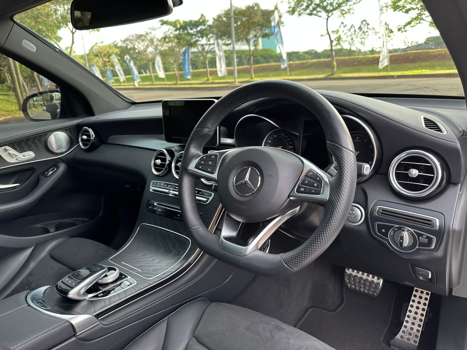 2019 Mercedes Benz GLC-Class 200 AMG Night Edition 2019 Mercedes Benz GLC-Class 200 AMG Night Edition