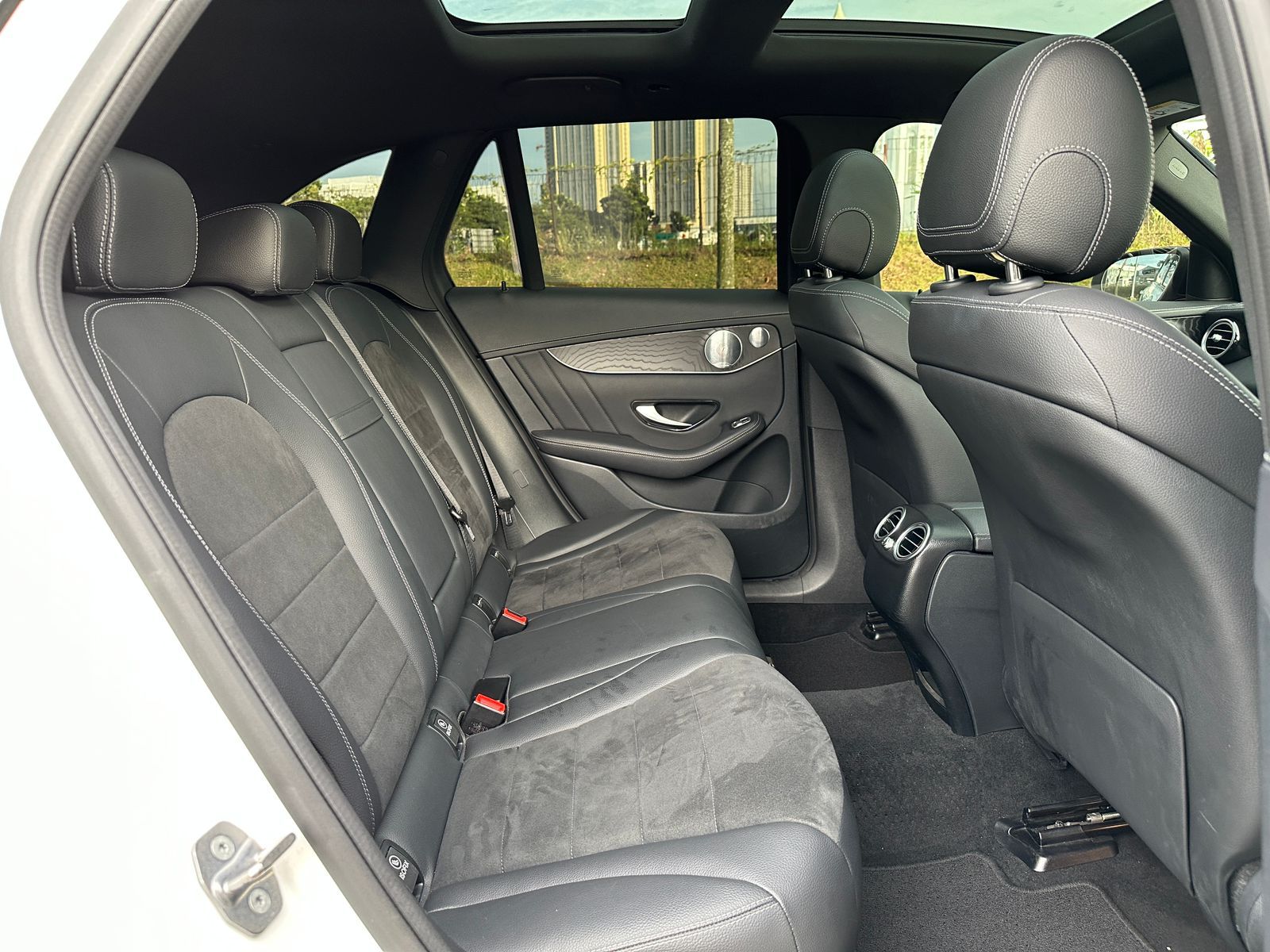 2019 Mercedes Benz GLC-Class 200 AMG Night Edition 2019 Mercedes Benz GLC-Class 200 AMG Night Edition