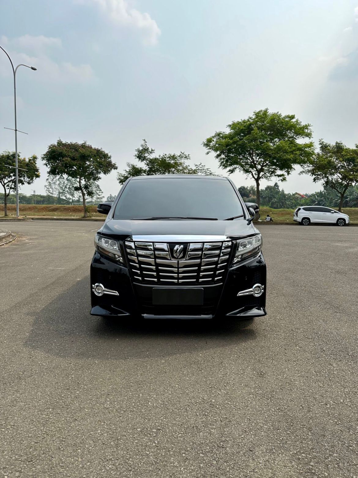 2015 Toyota Alphard  2.5 Sc AUDIOLESS